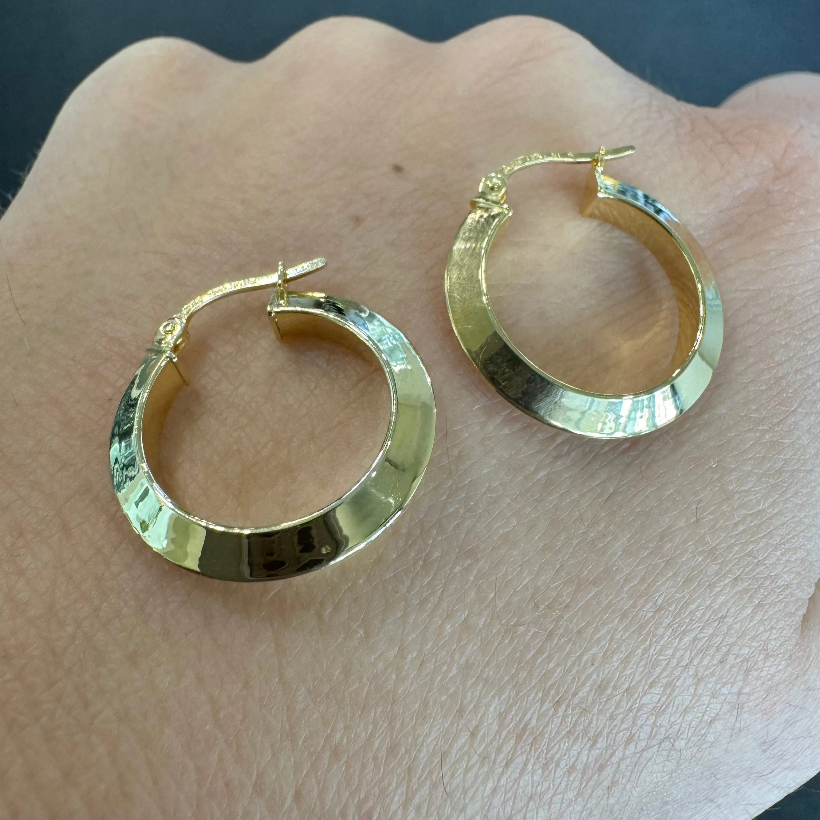 9ct Yellow Gold Knife-Edge Hoop Earrings