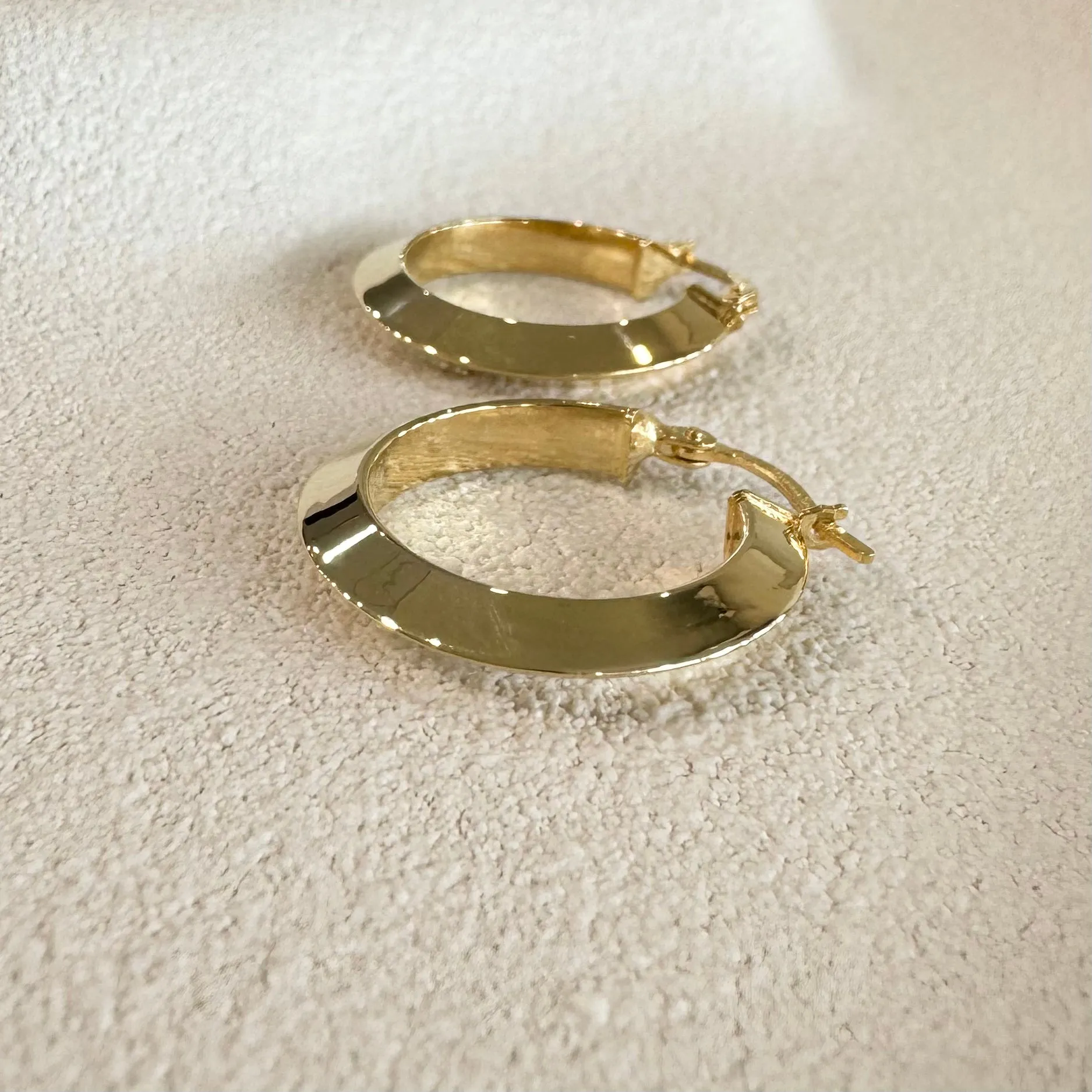 9ct Yellow Gold Knife-Edge Hoop Earrings