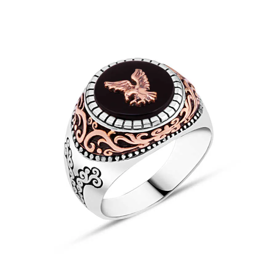 Eagle on Small Circle Black Onyx Stone Silver Men's Ring with Wavy Top Pattern