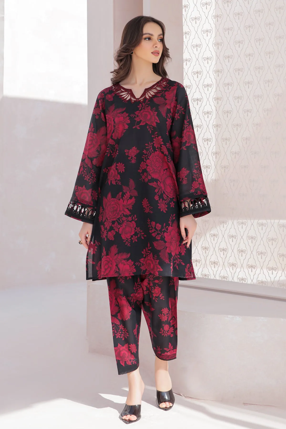 EMBROIDERED LAWN UF-327