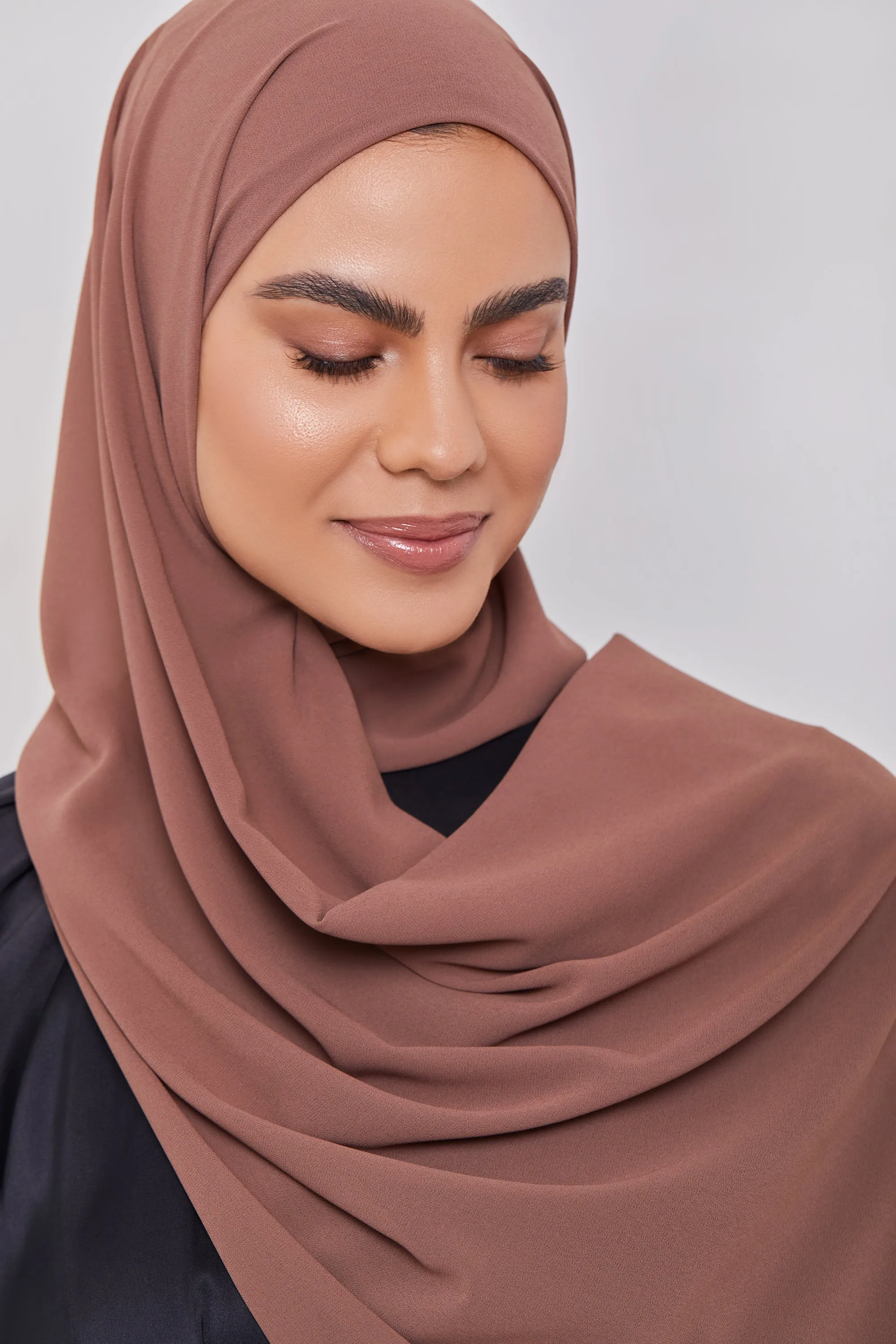 Essential Chiffon Hijab - Chocolate Creme