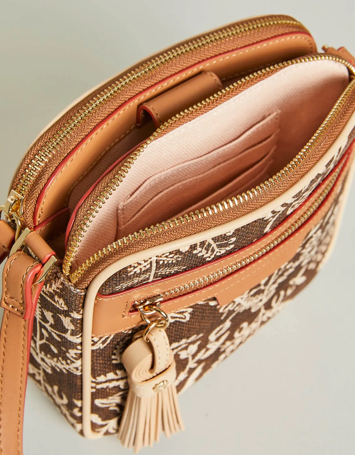 Haven Crossbody 1859 Lighthouse Spartina