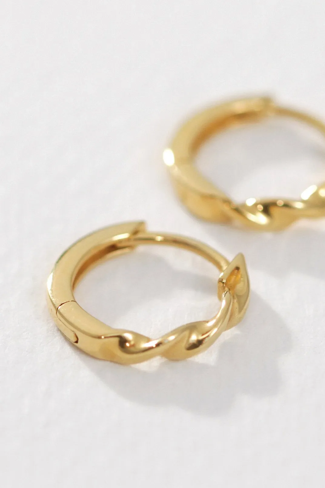 Helix Small Hoops - Gold