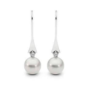 Pearl and diamond earrings