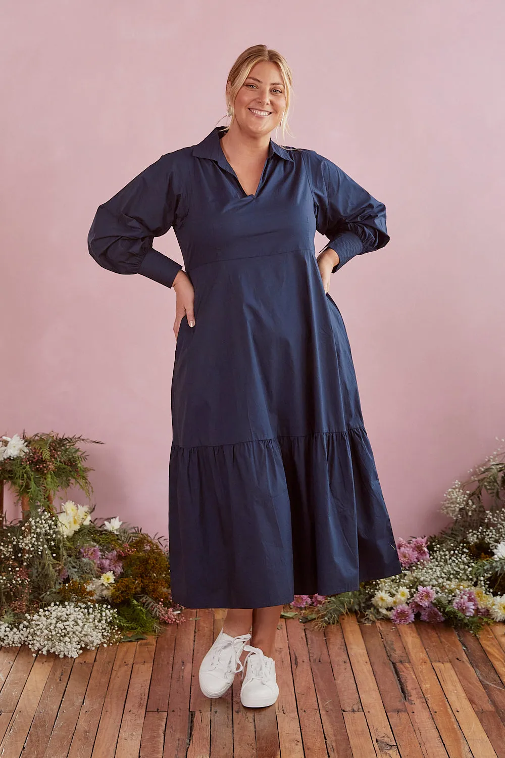 Sabre V-Neck Poplin Dress in Navy